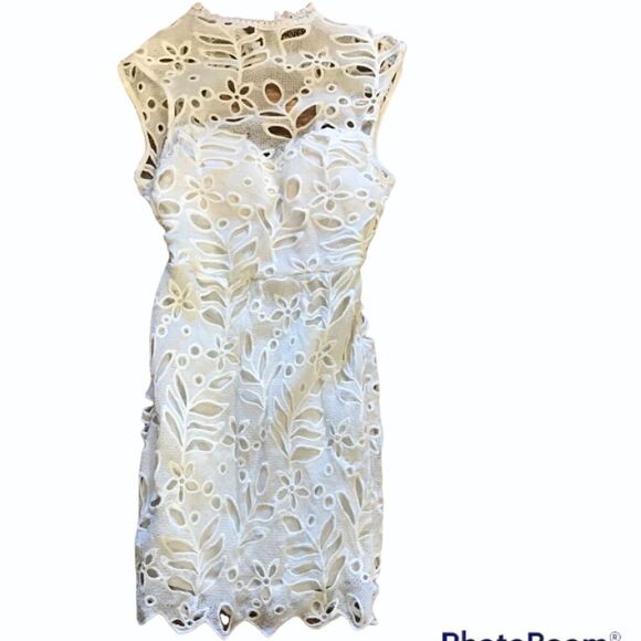 reverse white lace mini dress open back - Picture 1 of 9